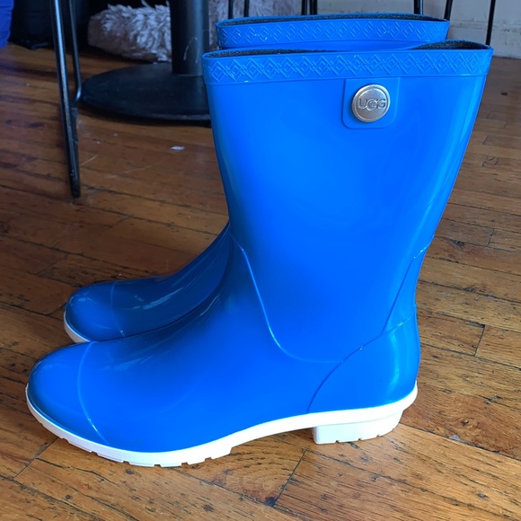 UGG Shoes - Neon blue UGG, rain boots lighter in person picture is darker brand new NWT 10